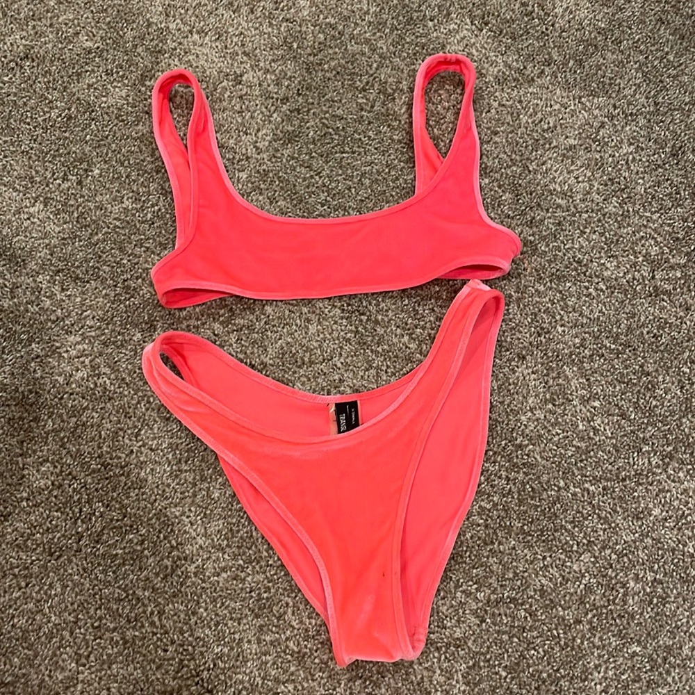 Triangl bikini hot pink XS